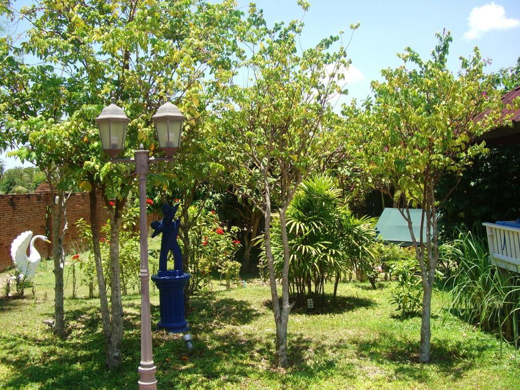 Pictory Garden Resort Sattahip Ngoại thất bức ảnh
