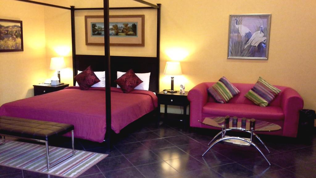 Pictory Garden Resort Sattahip Ngoại thất bức ảnh