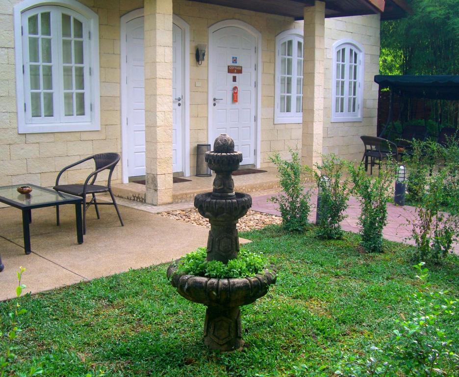 Pictory Garden Resort Sattahip Ngoại thất bức ảnh