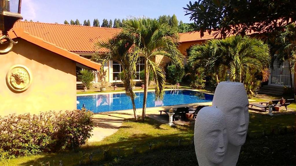 Pictory Garden Resort Sattahip Ngoại thất bức ảnh