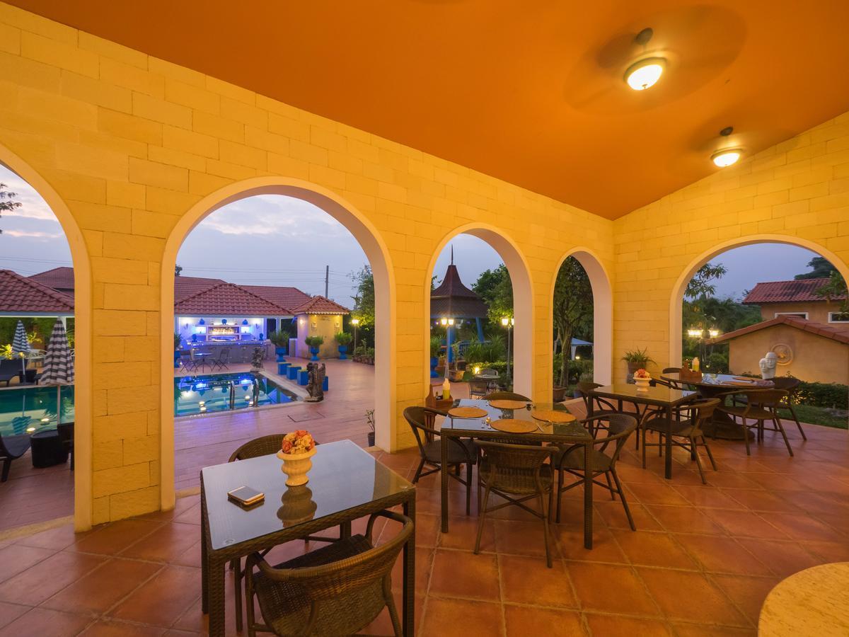 Pictory Garden Resort Sattahip Ngoại thất bức ảnh